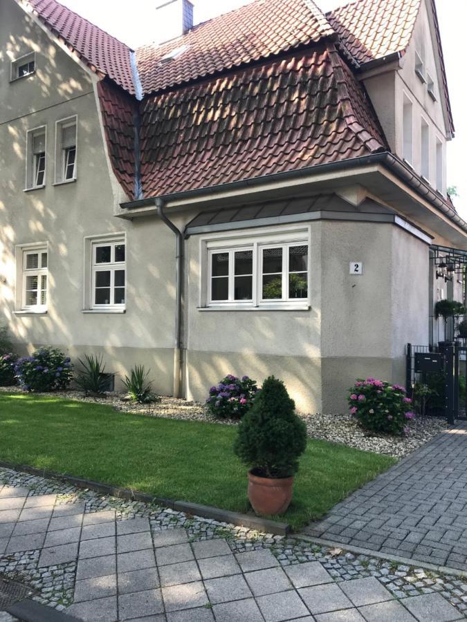 Haus In Der Gartenstadt บอททรอพ ภายนอก รูปภาพ